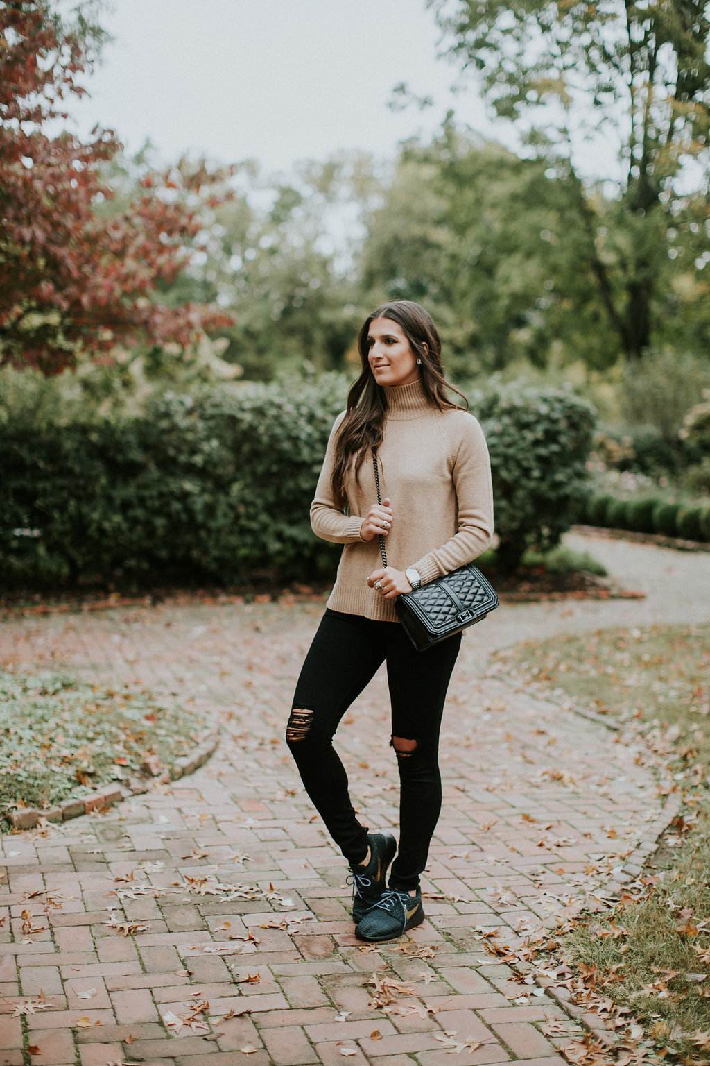 nike id roshe flyknit sneaker, nike id sneaker, all black nike shoes, gold swoosh nike, gold nike sign, camel turtleneck, rebecca minkoff love crossbody, athleisure outfit, cute fall athleisure, fall style, fall fashion // grace wainwright a southern drawl