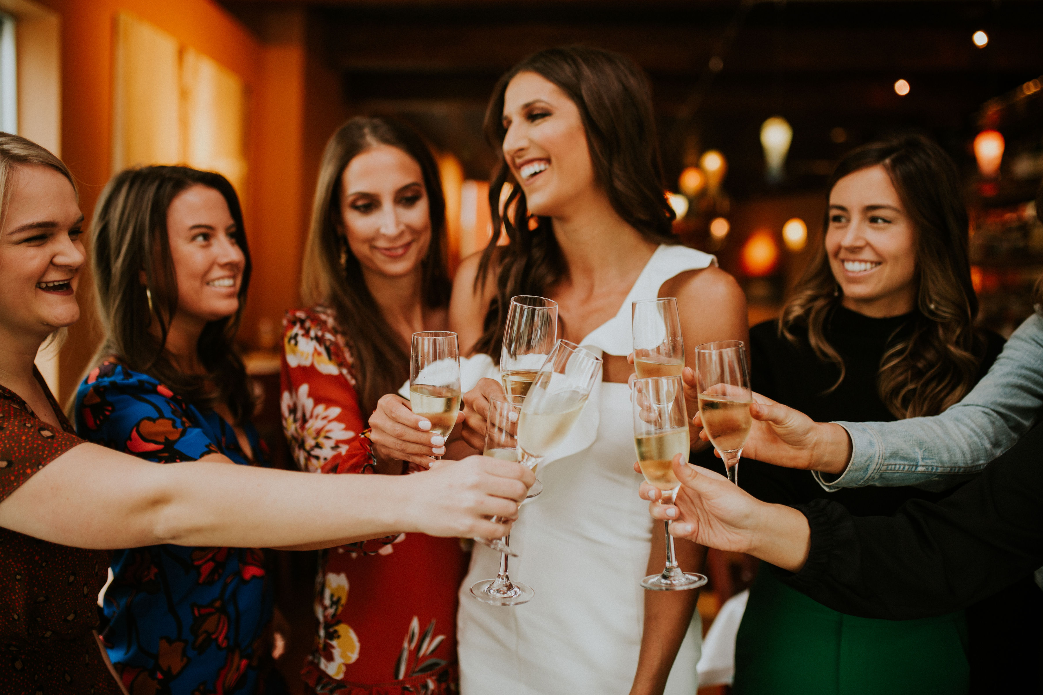 louisville travel guide, louisville kentucky guide, best louisville hotels, best louisville restaurants, kentucky derby guide, derby style guide, derby city guide, louisville tour, best louisville restaurants, best louisville bars // grace white a southern drawl